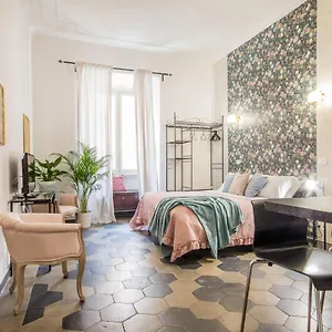 Apartamento Flora Metro Vittorio, Roma